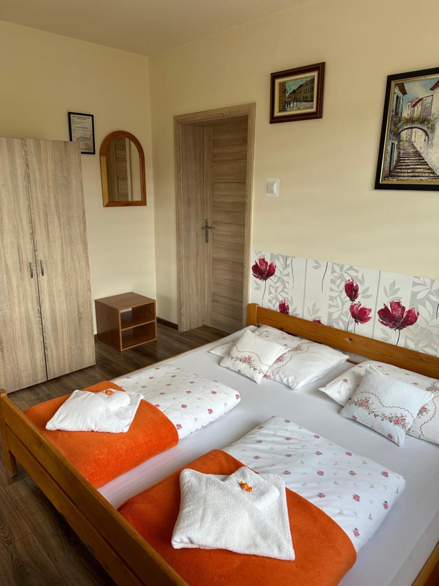 Bed and Breakfast Irena Корбелюв Экстерьер фото
