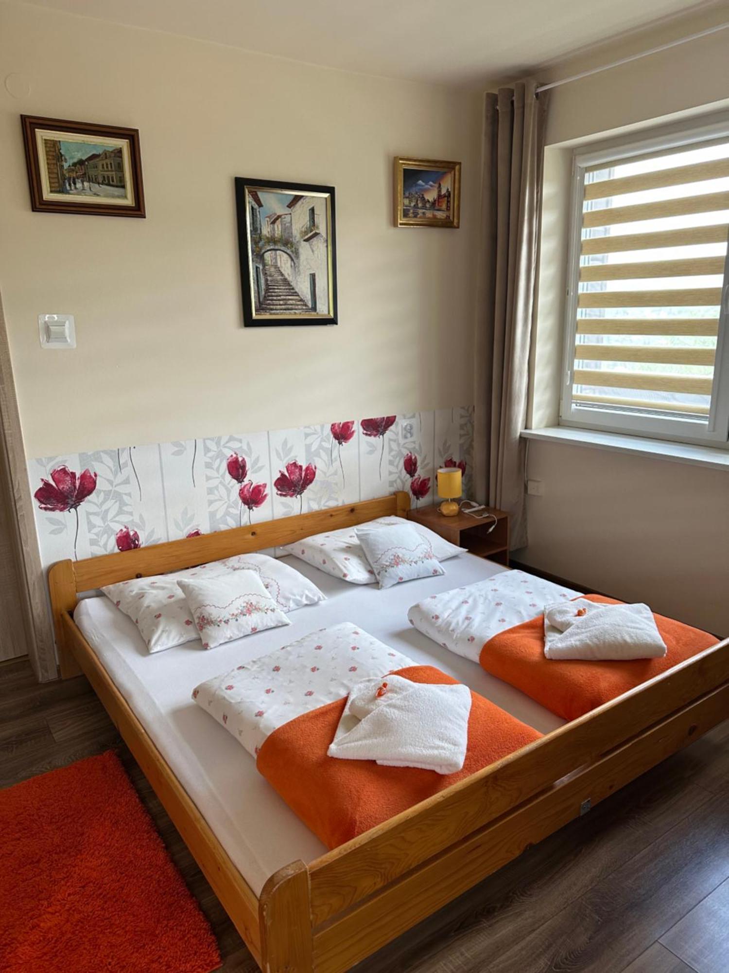 Bed and Breakfast Irena Корбелюв Экстерьер фото